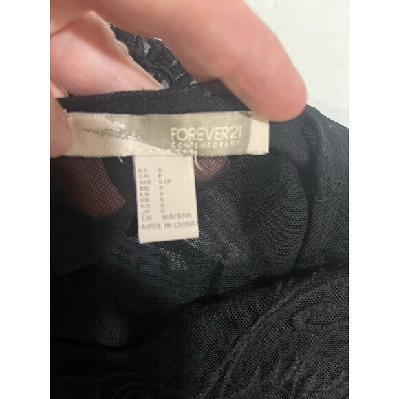 Forever 21 Women’s Black  Tee Shirt Sheer Lace Whimsigoth Witchy Goth Sz Small - Picture 6 of 11